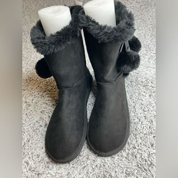 NWT JUSTICE 8 Faux Fur Shearling Pom Pom Winter Boots Shoes Ribbon Black NWT - Picture 7 of 8